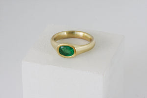 "Princess Crown" Gold & emerald Signet Ring