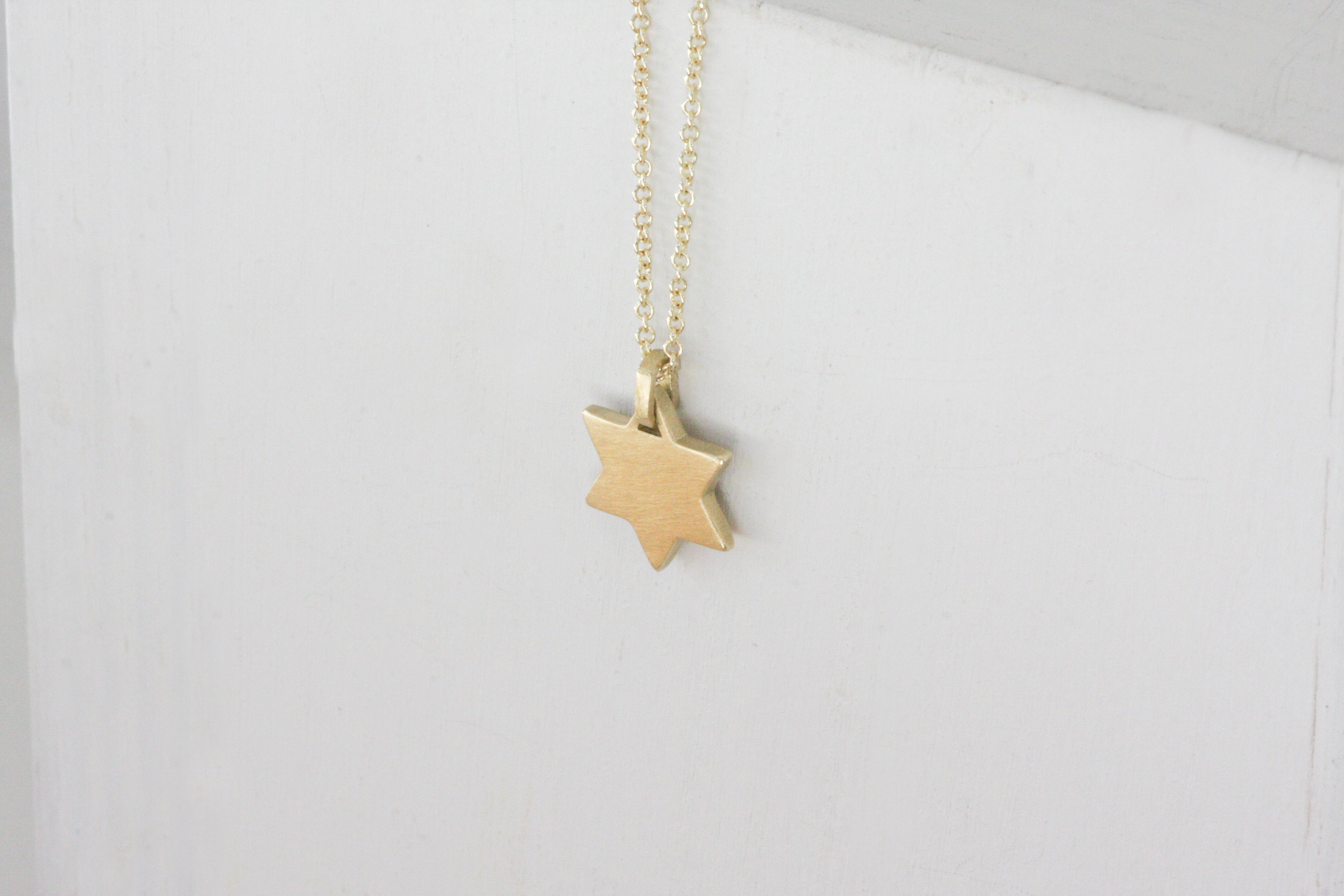 Star Of David / Magen David Gold Pendant
