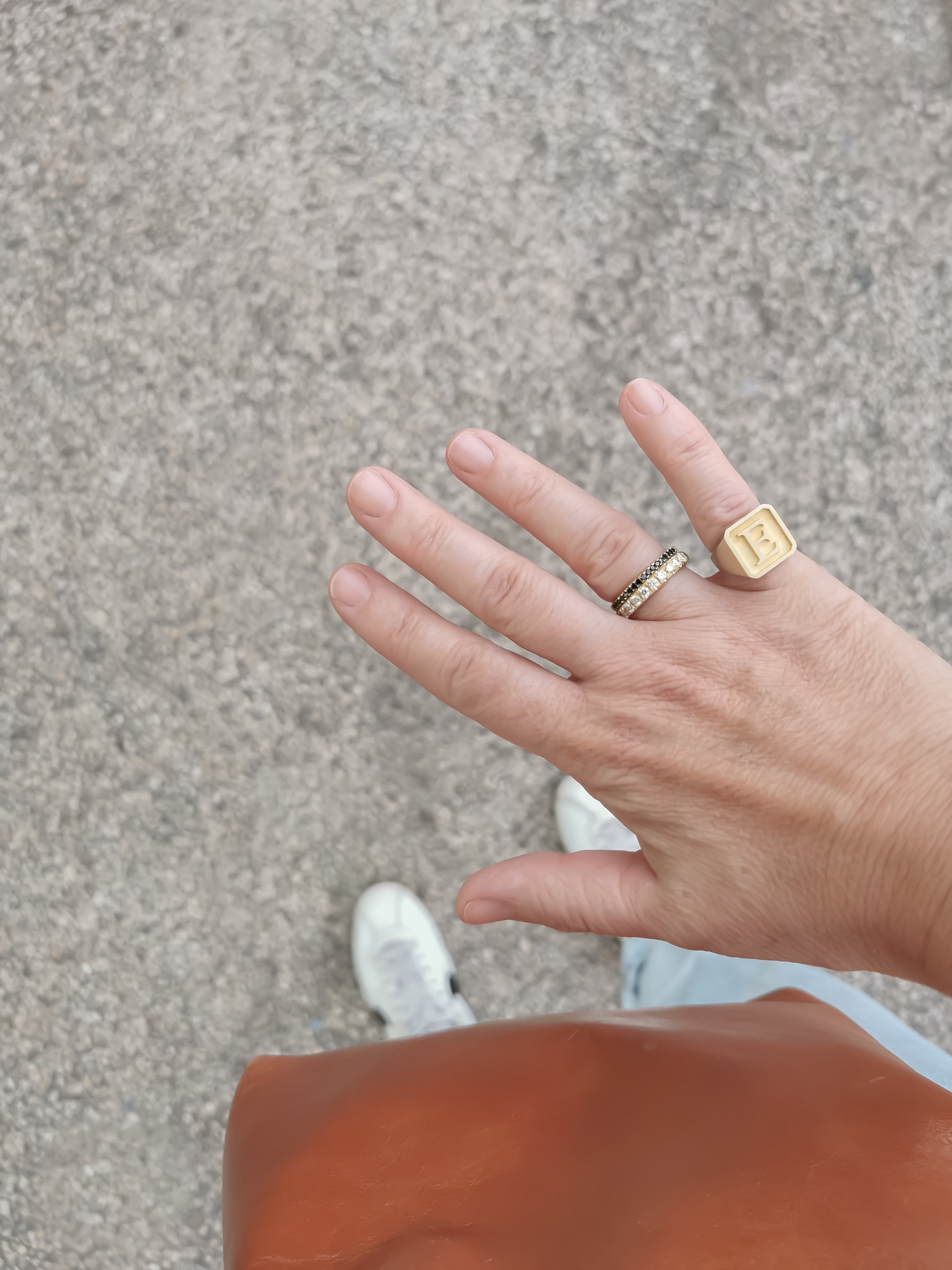 Gold Ring Set With White Diamonds
