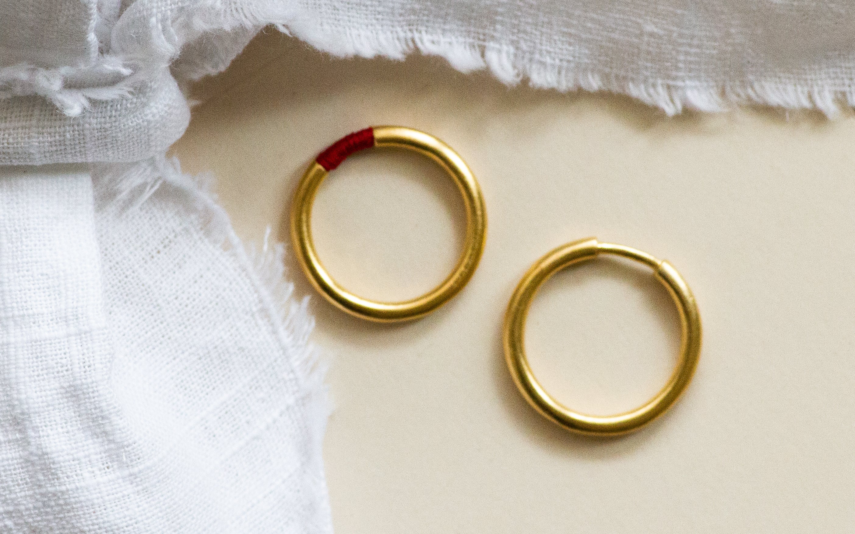 Thread Gold Rings Contemporary Gold & Red Threads Ring – HS