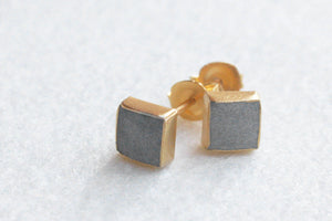 Tiny Gold Geometric Square Concrete Earrings - hs