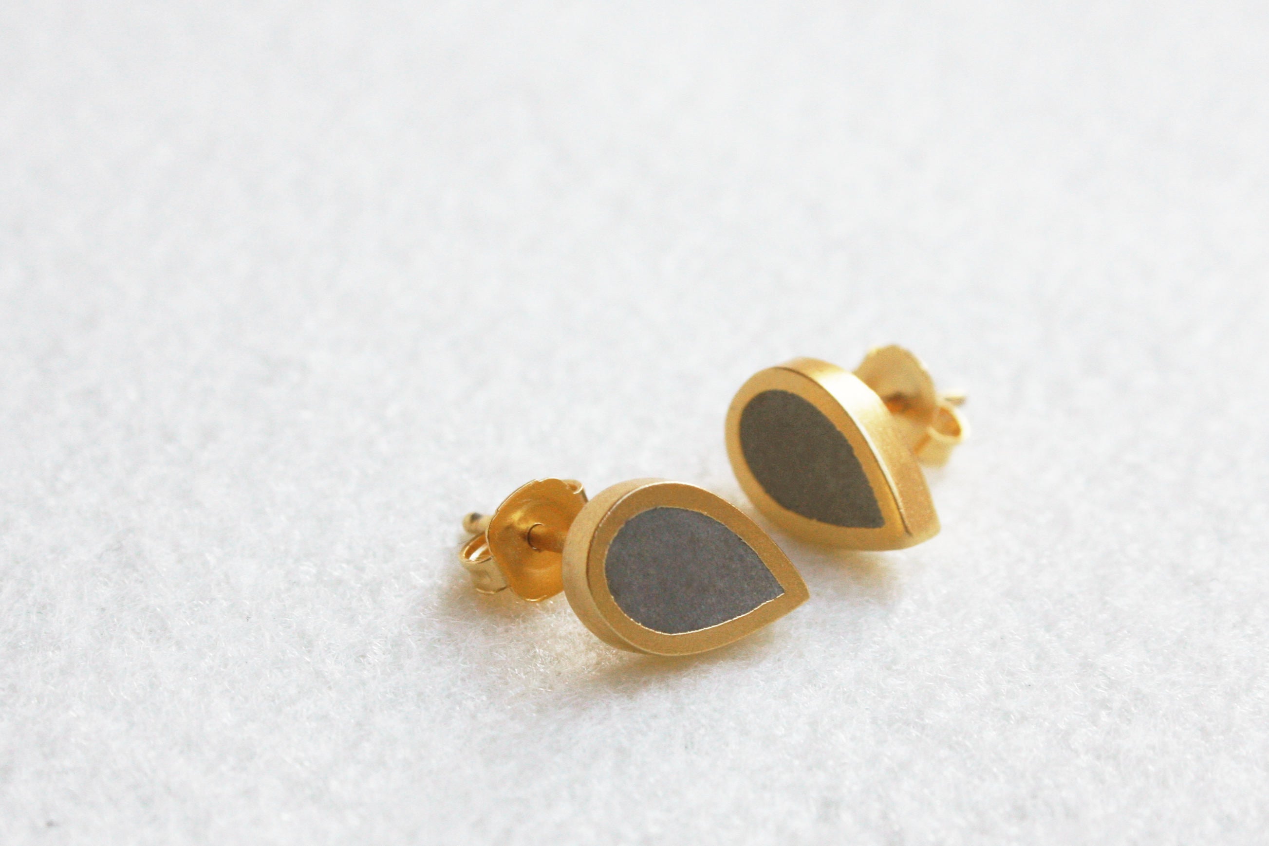 Concrete And Gold Teardrop Studs - hs