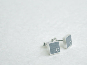 Everyday Square Silver & Concrete Gray Studs - hs