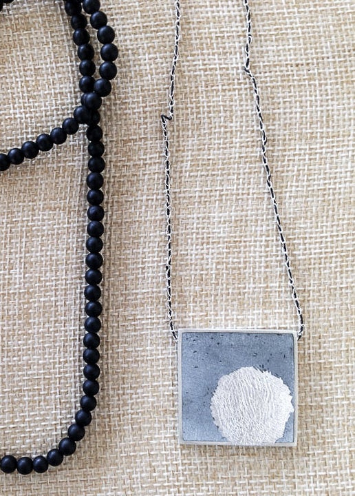 Square Silver Frame Concrete Pendant With Center Silver Leaf - hs