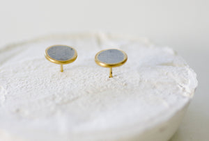 Delicate Round Gold And Concrete Studs - hs