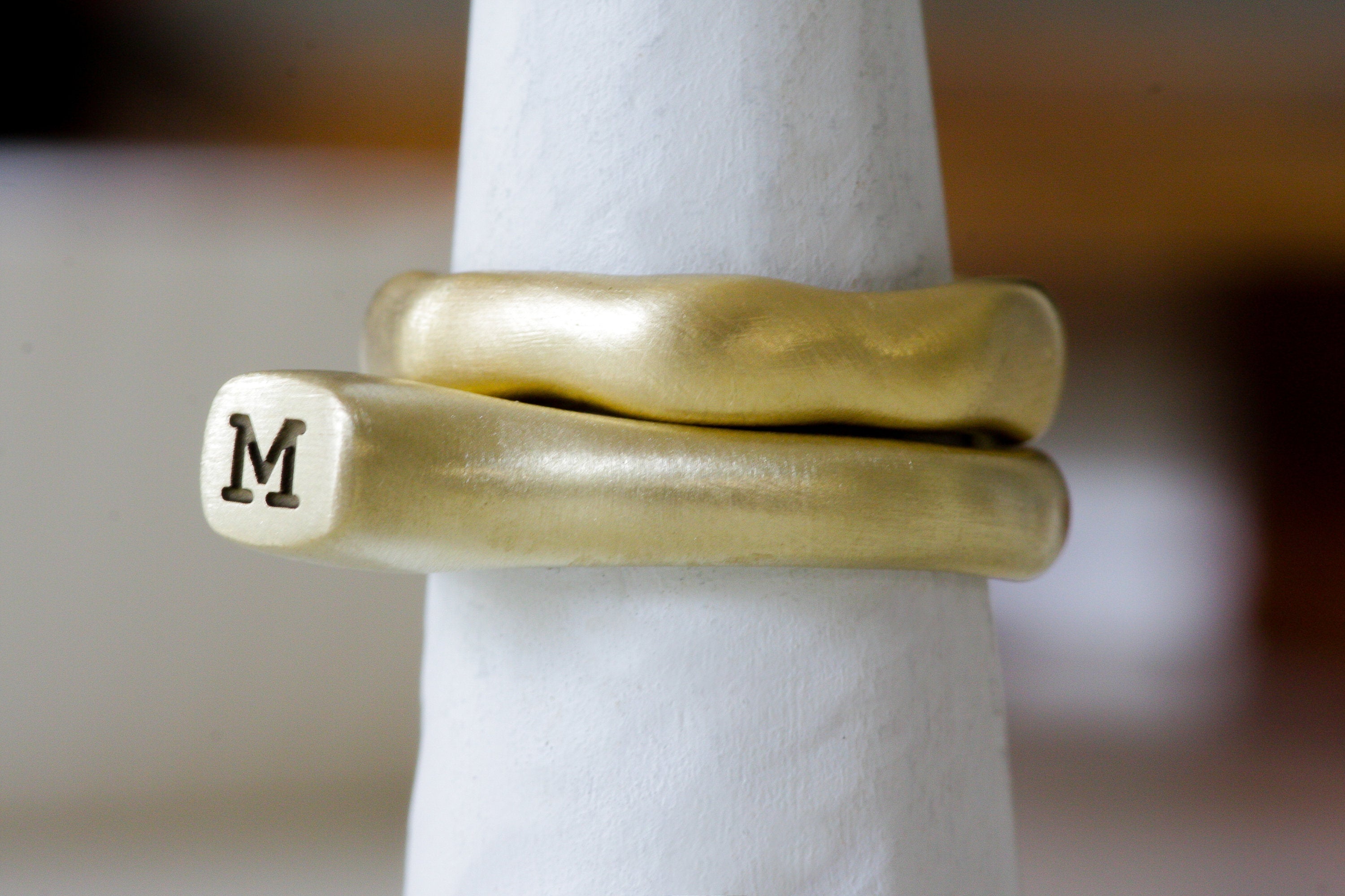 Personalized Signet Gold Ring / Initial Gold Ring / Custom Letter Ring / Engraved Ring / Personalize Jewelry - hs