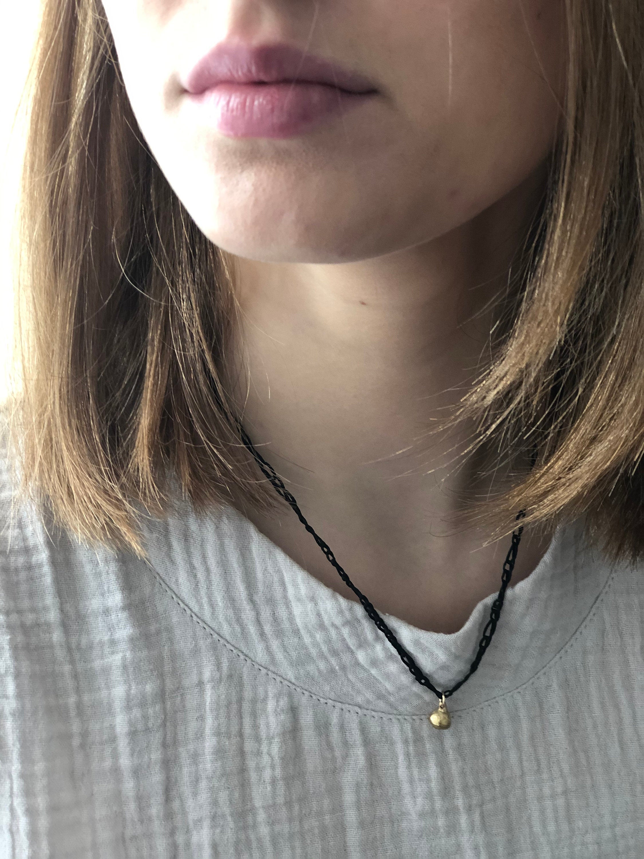 Miharu Red-Black Brass Thread Choker Necklace D19a – Okhaistore